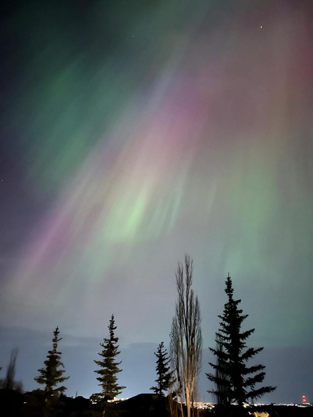 【 Week Ahead ： 19 May – 25 May】Aurora Borealis in town 